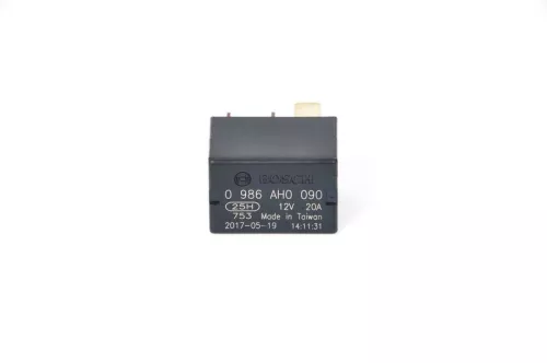 Relais, pompe à carburant